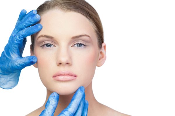 surgeon-examining-serious-pretty-model